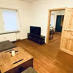 Ernzerhof Apartman *