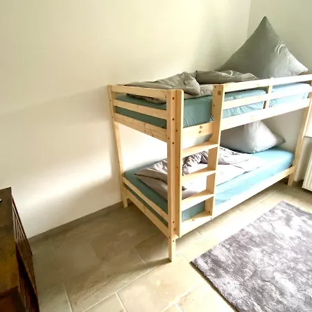 Ernzerhof Apartment *