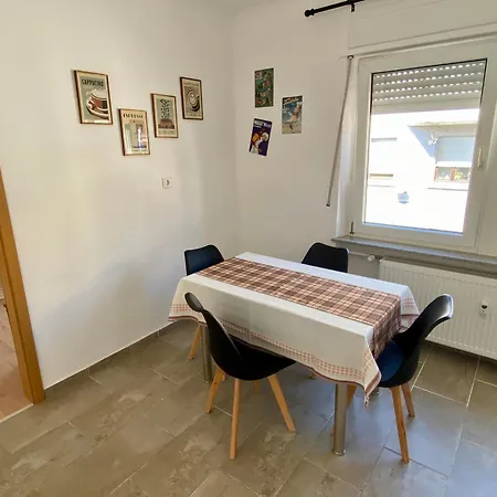 Ernzerhof דירה אידר-אוברשטיין